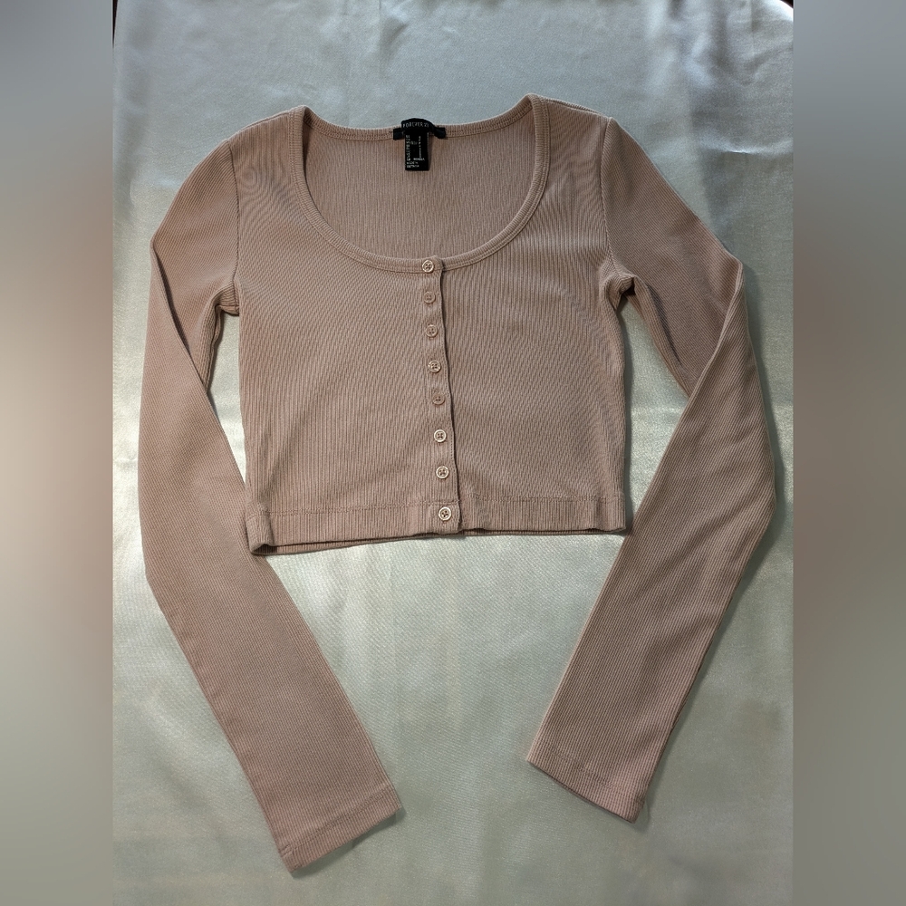 Forever 21 Light Pink Button-Up Crop Top